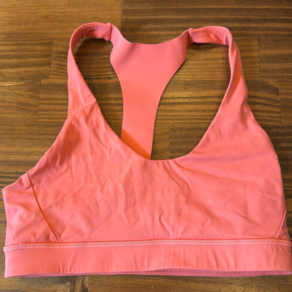 Lululemon sports bra sz 6 gently worn